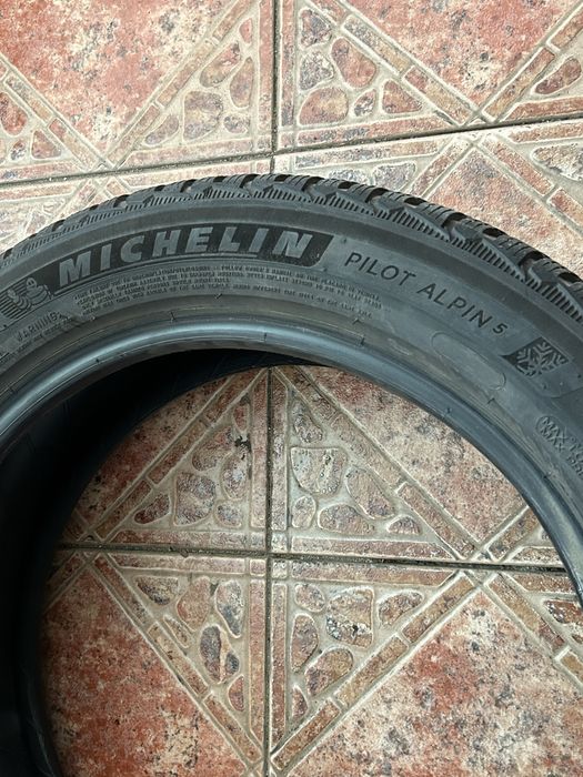 Зимни гуми 205/55 R17
