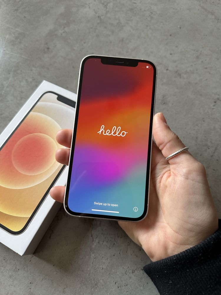 I phone 12 - 64 gb - бял