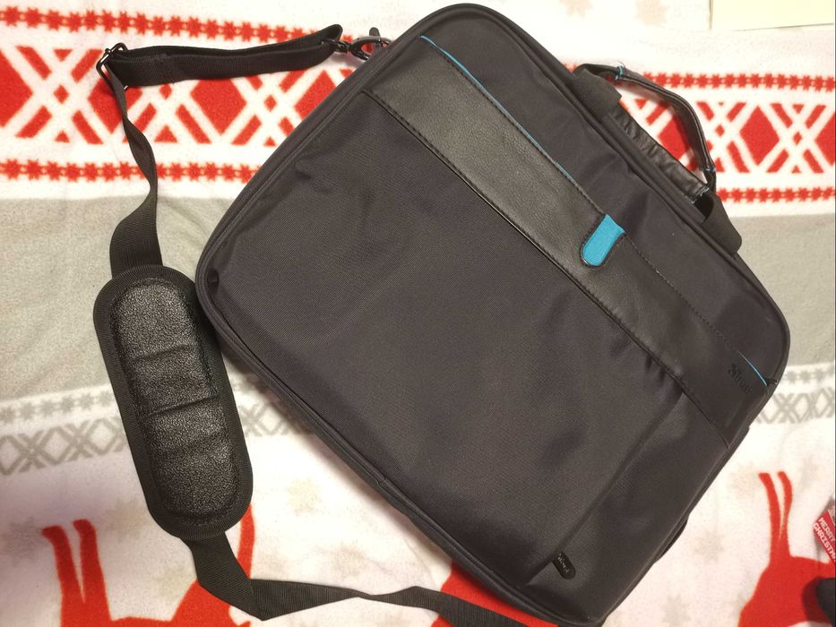 Geanta laptop noua