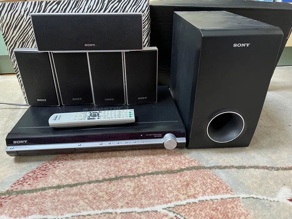 Home cinema sony 5.1 dav dz30