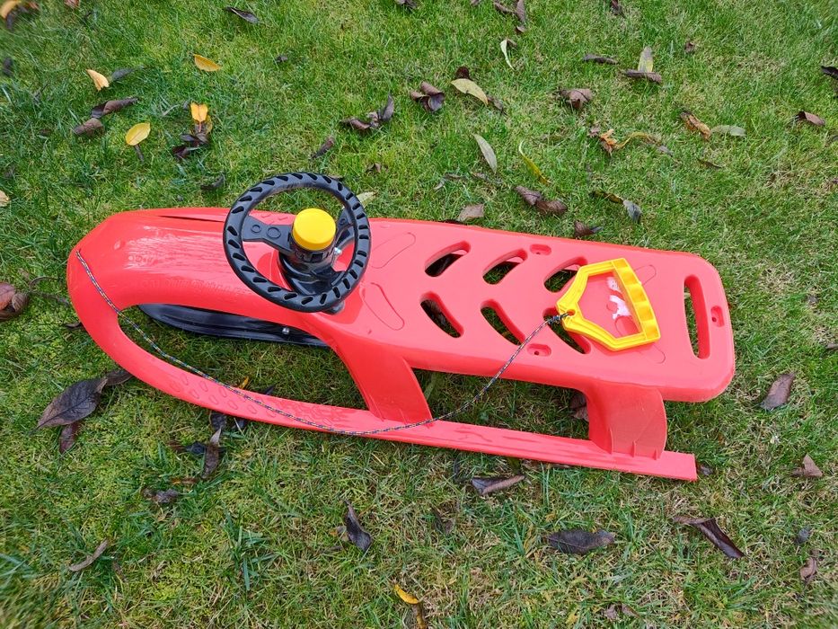 Sanie pentru copii, cu volan