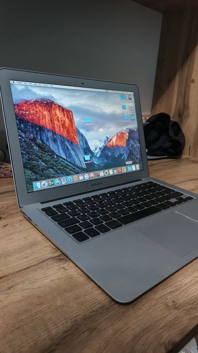 Ноутбук Apple MacBokk