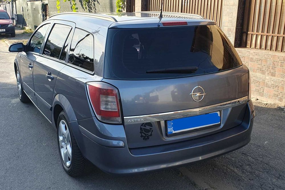 Opel Astra H 1.7 CDTI functioneaza impecabil