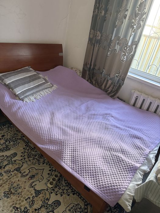 Продается кровать 1,5 ка