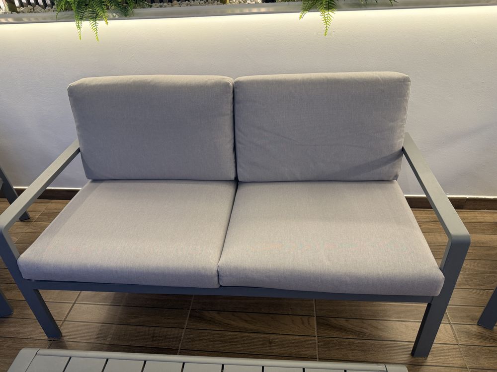 Set mobilier gradina 4 piese si masa