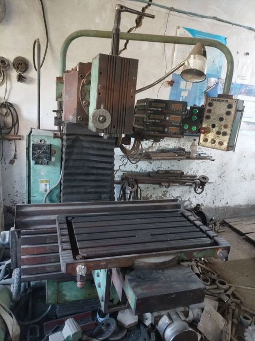 Фрезерный станок