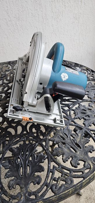 circular makita 5903r