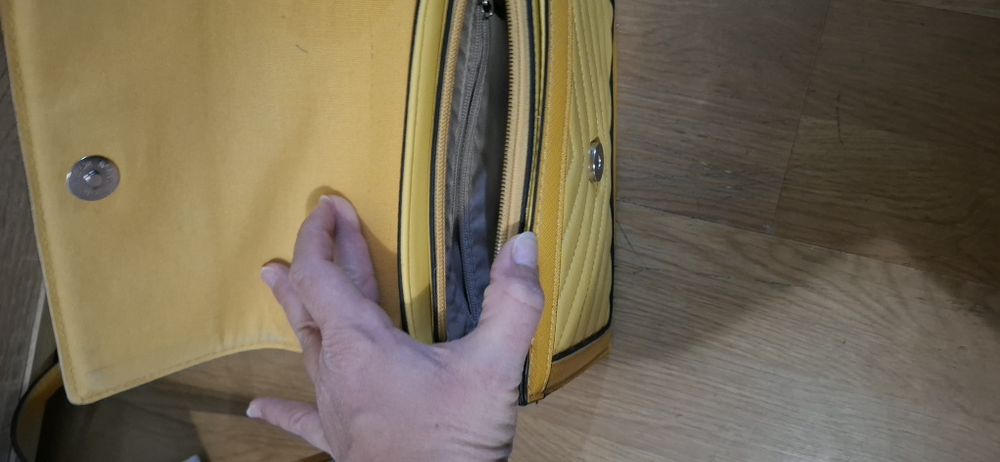 Дамски чанти през рамо