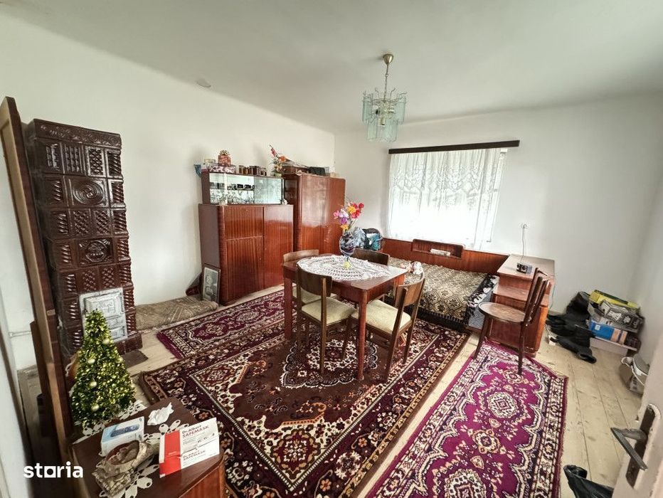 Casa Renovabila plus teren liber de 886 mp, Deusu