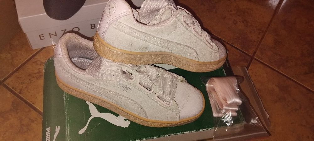 Vând adidași puma nr36