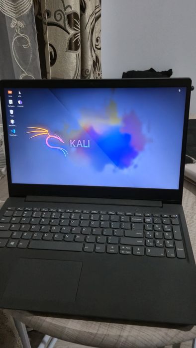 De Vânzare: Lenovo IdeaPad L340-15IML (i5 Gen 10, 8GB/256GB SSD) - Sta