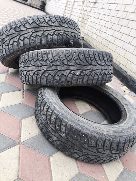 Продам шины Нокиан 3шт