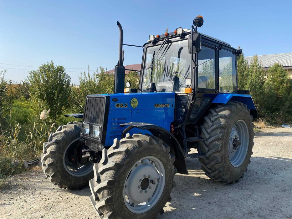 Трактор МТЗ 892.2 сотилади