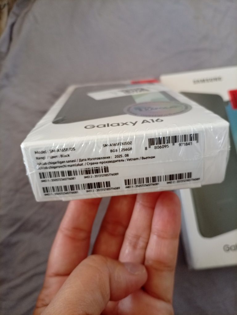 Redmi 14 c bor hotirasi 6/128 sotiladi Samsung 16a bor hotirasi 8/256