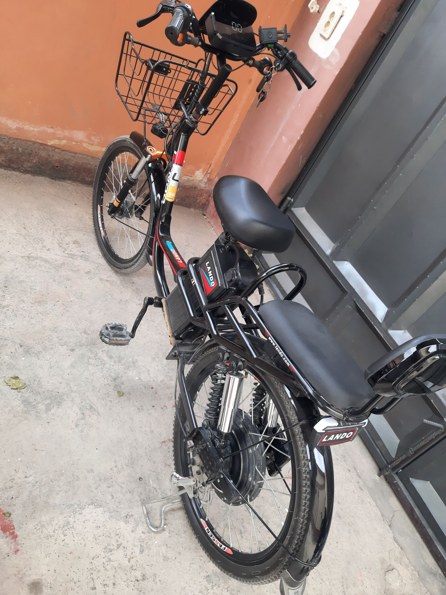 Велоскутер сотилади