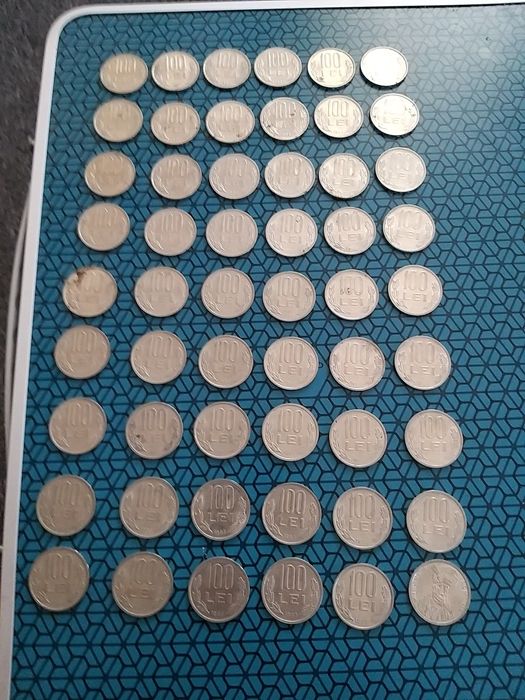Monede de 100 lei cu mihai viteazul 1993 ( nu trimit prin curier )