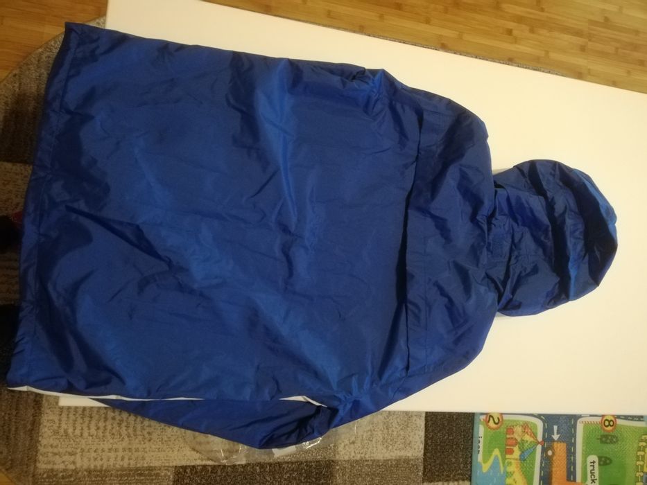 Geaca macron antivânt și ploaie