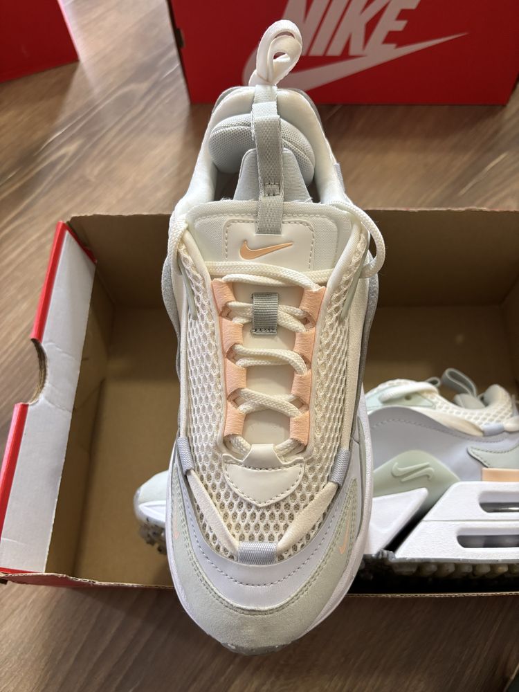 Маратонки Nike Air Max Furyosa