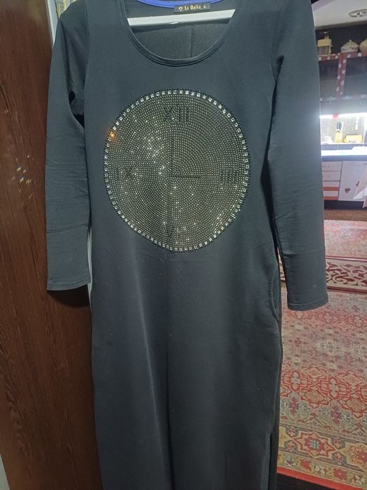Платье чёрное длинное стразы
