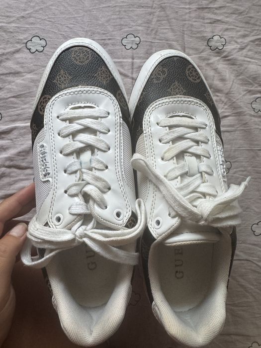 Adidasi cu platforma Guess