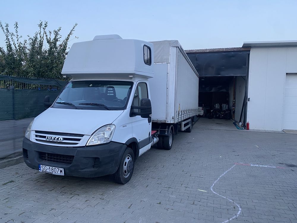 Vand mini tir/ansamblu/camion cu semiremorca iveco