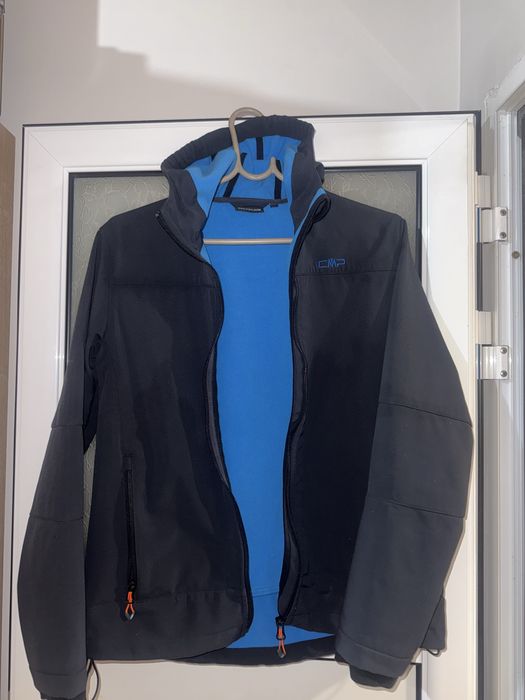 Ризи и якета ( не различими от нови)