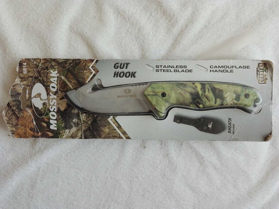 Cuțit de vânătoare Mossy Oak Gut Hook cu lamă oțel inoxidabil cu teacă