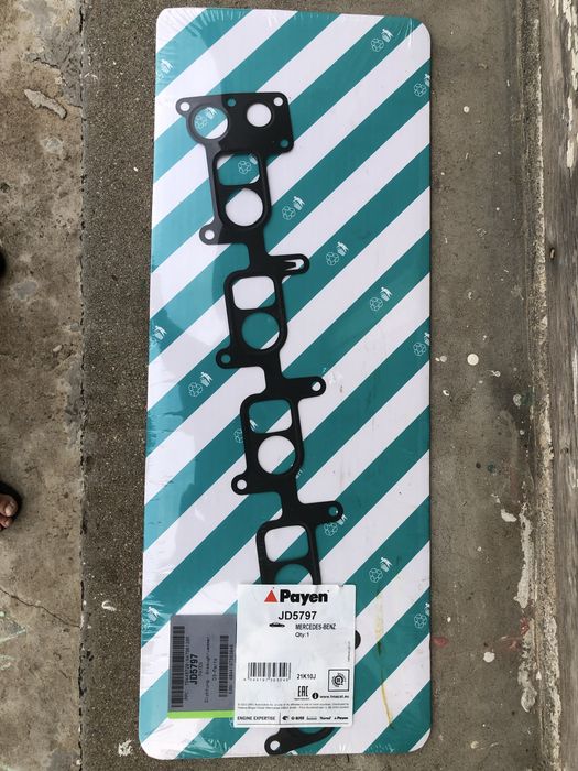 Гарнитура на всмукателния колектор MERCEDES-BENZ дизелов двигател 2.7