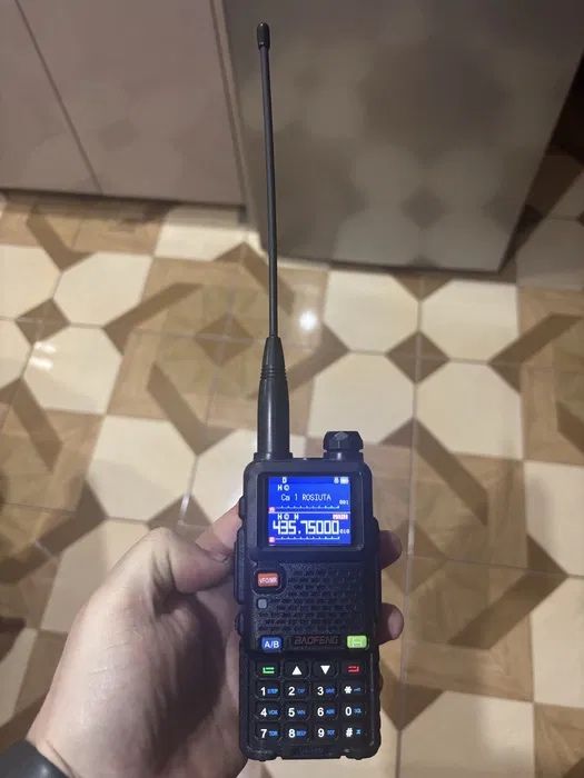Baofeng UV-5RM 10W 2500mAh VHF si UHF