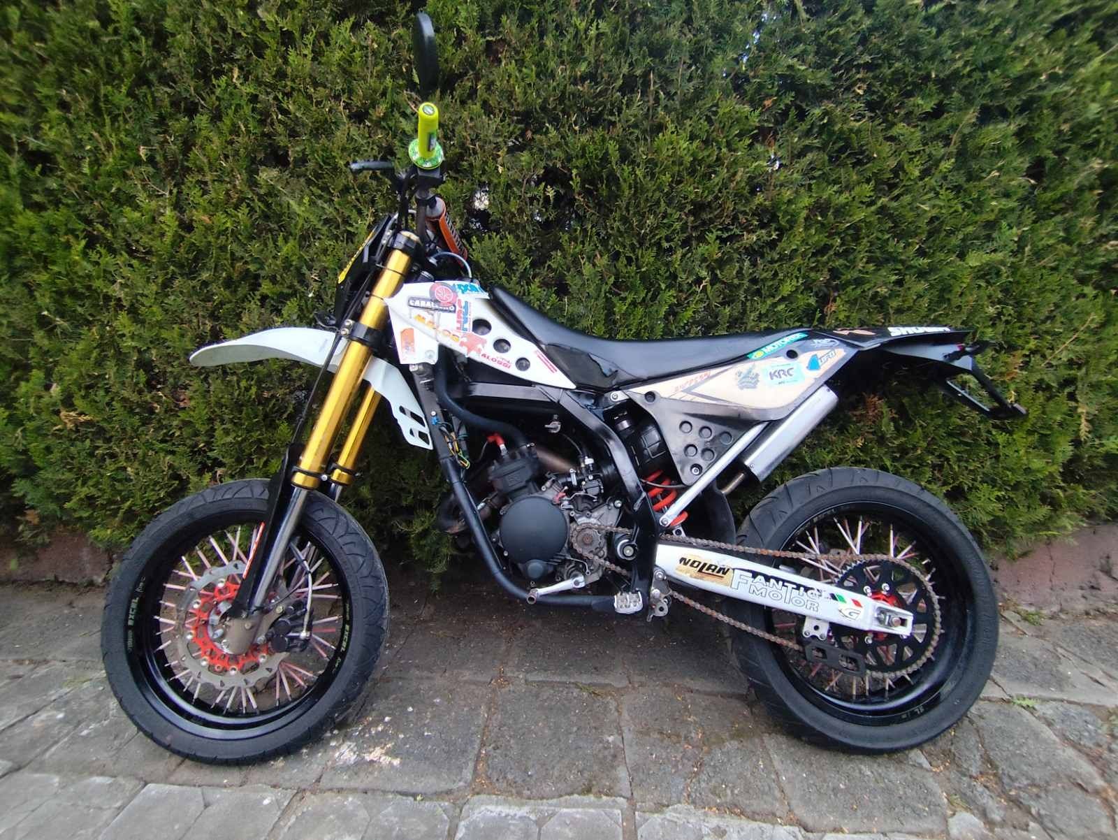 Fanatic Motor 50 Супермото с 6 скорости.
