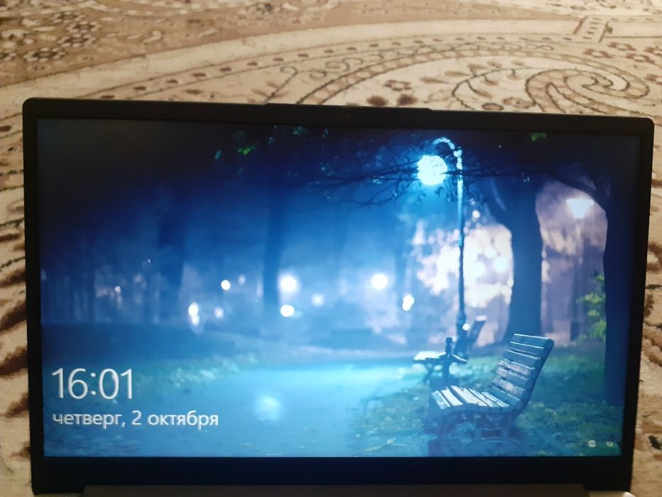 Lenova  notebook holati ideal