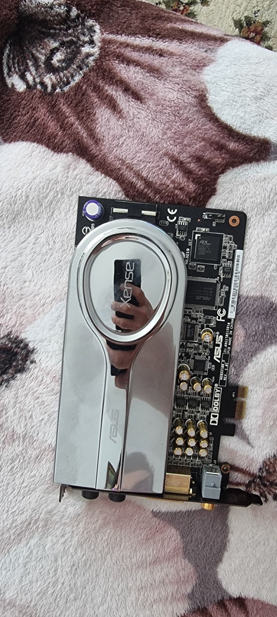 Placa de sunet pentru audiofili,2.1  Asus Xense