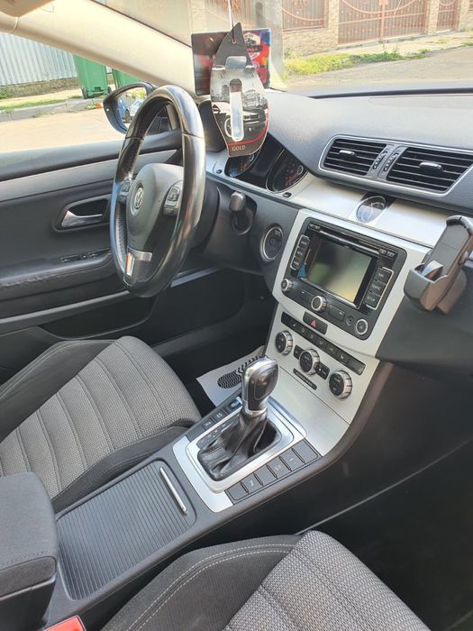 Vand passat cc din 2013 automata faruri led