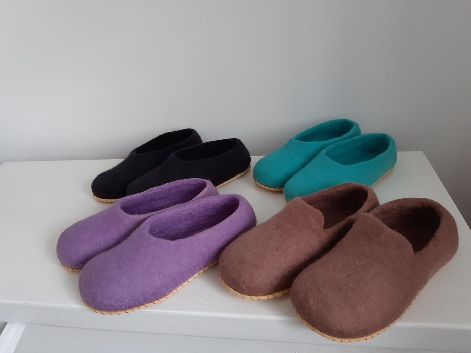 Тапочки детские из войлока ручной работы, размеры 19,0 и 19,5 см.