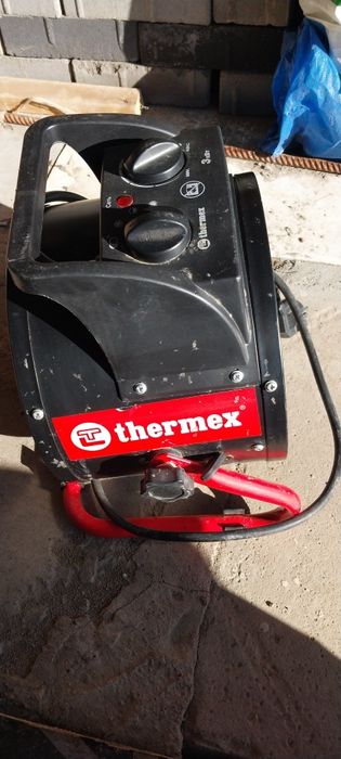 Продам тиски и пушку