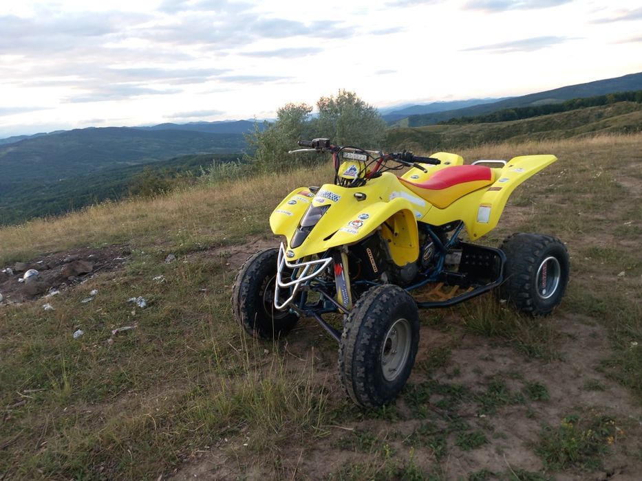 Vând sau schimb atv suzuki ltz 400
