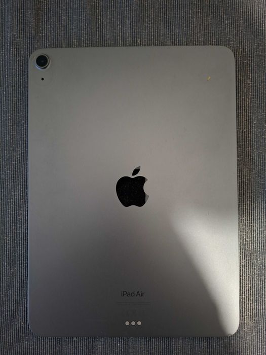 Apple iPad Air 5 (2022), 11", 64GB, Wi-Fi