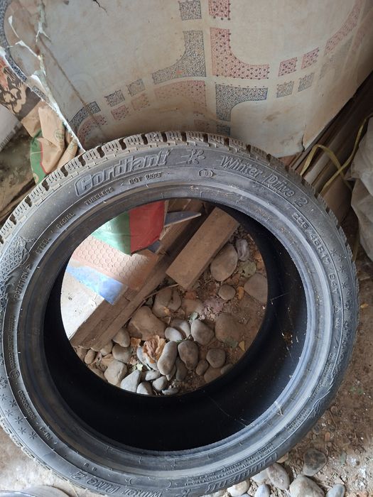 Кордиант 225/45 R17 (зимний)