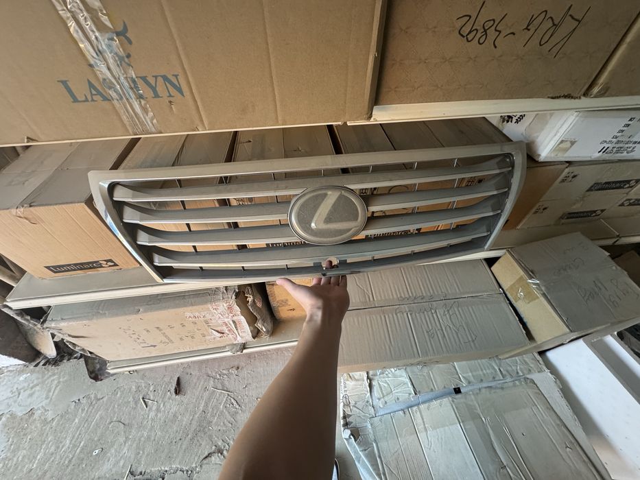 Решетка на Lexus 570