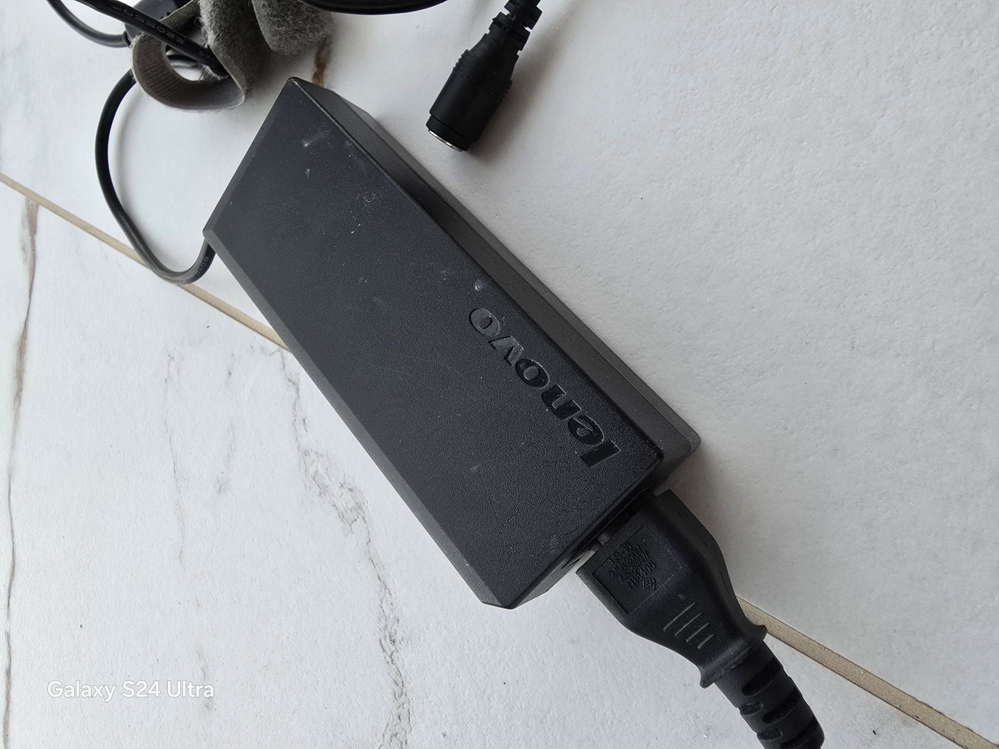 Адаптер За Lenovo 42T5292 - 90W 20V 4.5A 5.5mm Накрайник AC Адаптер За