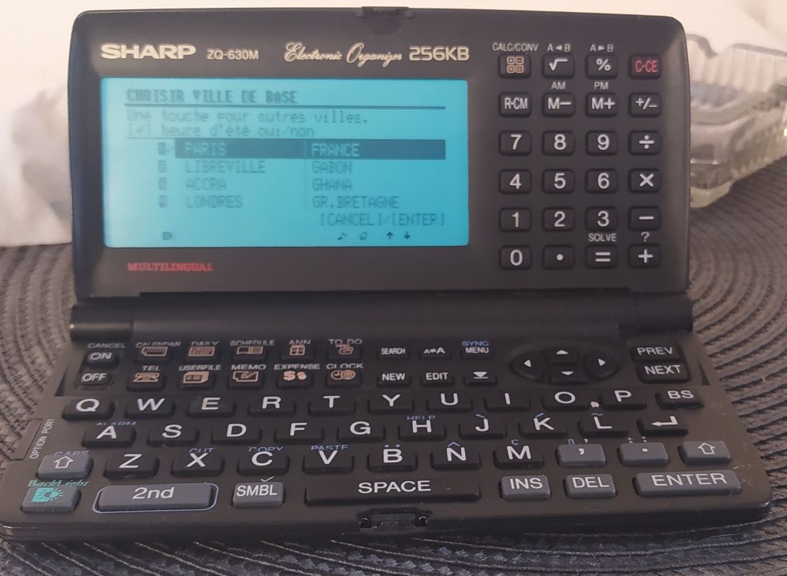 Sharp ZQ 630M electronic organizer