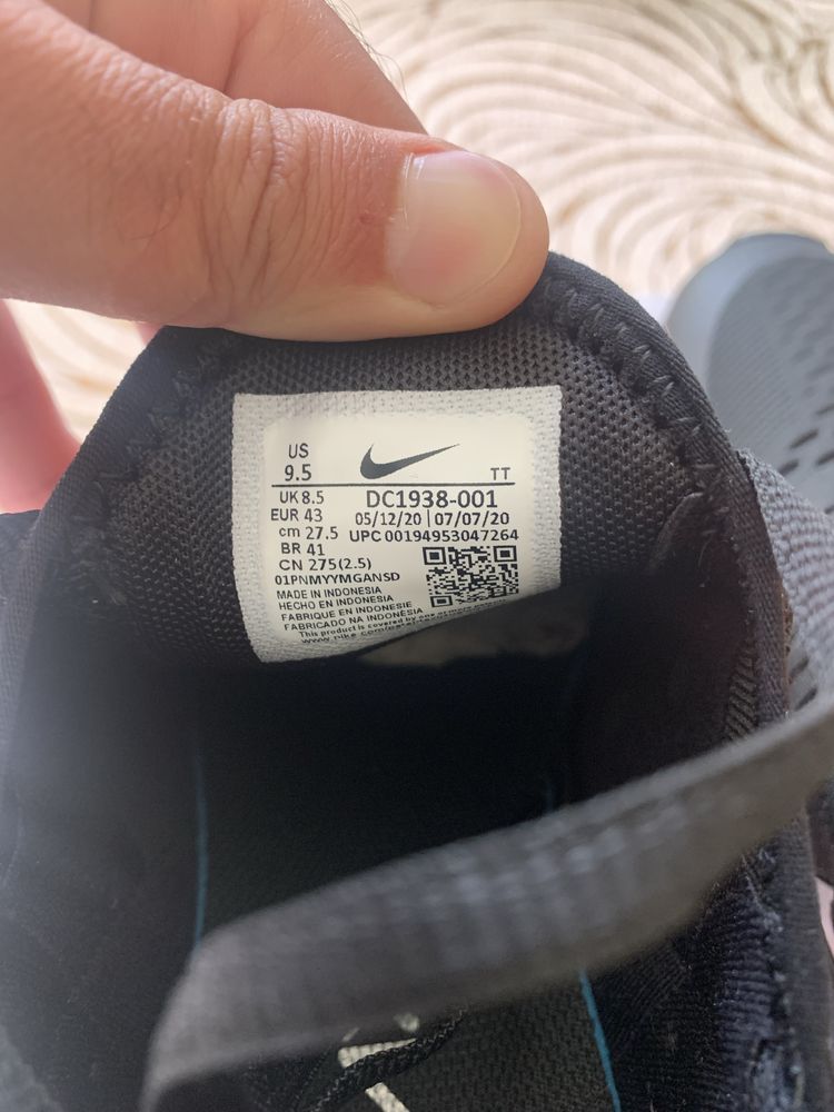 Sneakersi Nike Air Max 270 marime 43 - 27-27.5 cm NOI