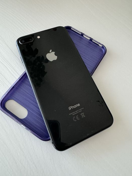 Продам айфон 8 плюс