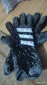 Adidas Predator перчатки
