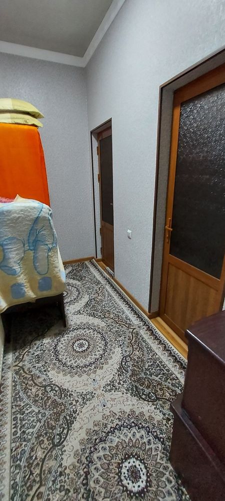 Қибрайда участка ховли 3.3 сотиг сотилади.
