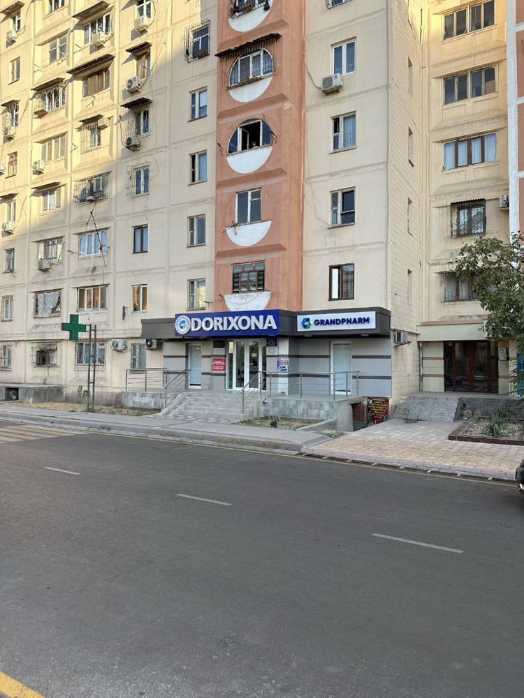 Срочно сотилади квартира куйлик поликлинкани торисдеги дом 2 ком 58 кв