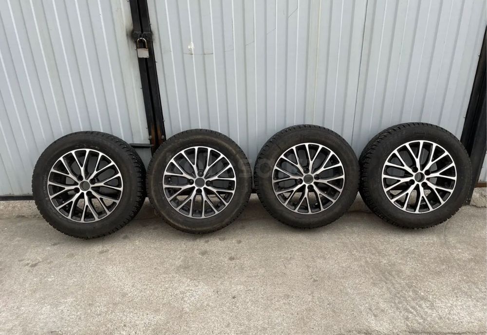 Продам диски с шинами