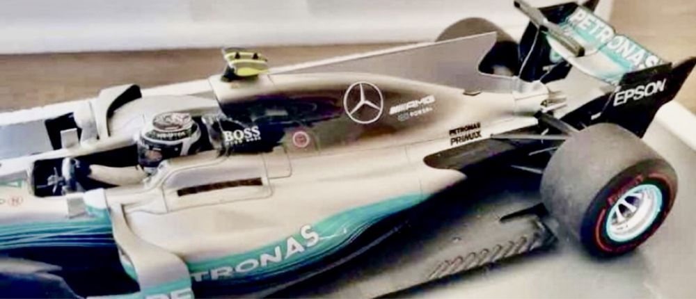 Machete formula 1 f1 1/18,1/24 Mercedes,Renault Benetton,Racing Point