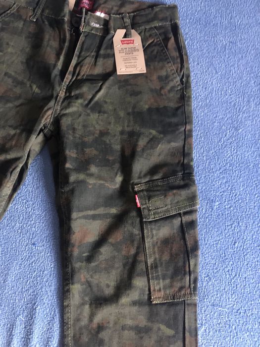 Blugi Levi’s baieti 16 ani