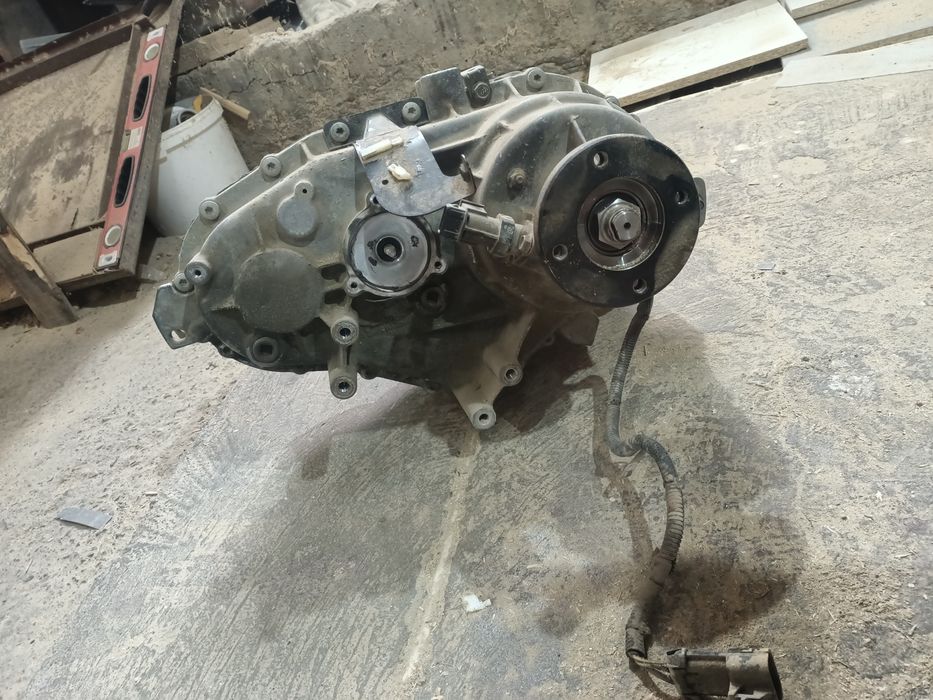 Продается раздатка кия Соренто 2007 года в хорошем состоянии